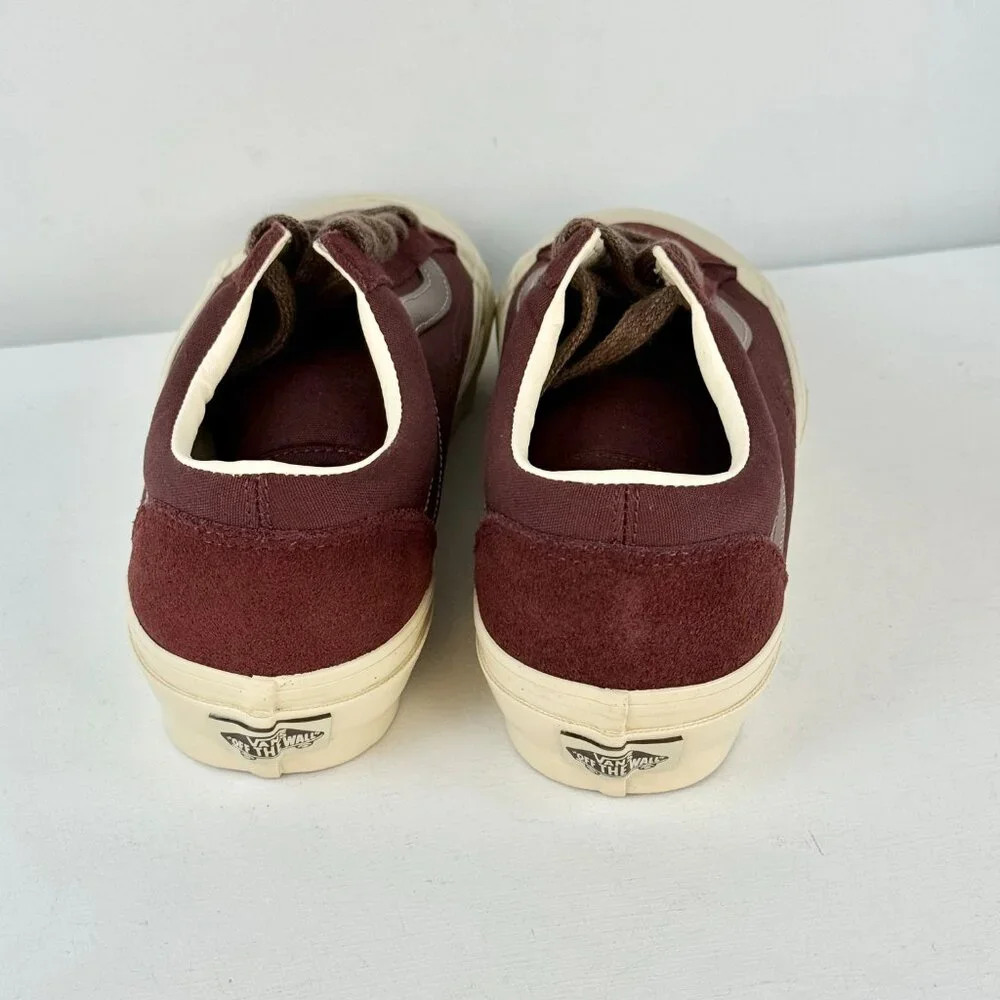 Men's 8, Women's 9.5 - VANS Old Skool Reissue 36 canvas/Suede Brown Sneakers